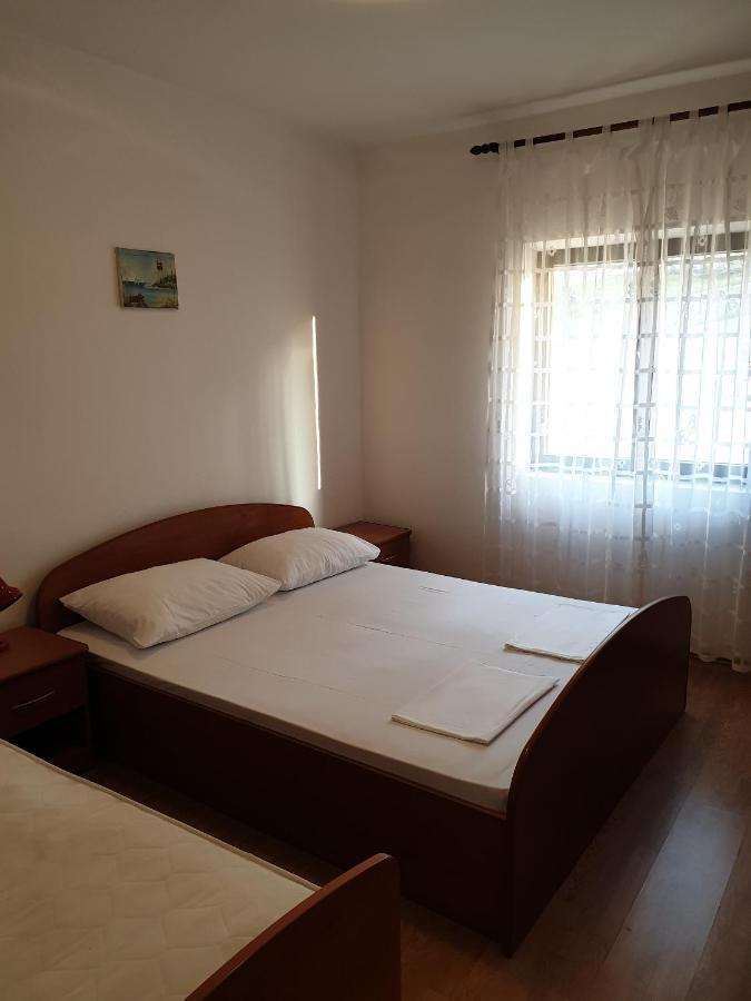 Apartments And Rooms With Parking Space Metajna, Pag - 4120 Екстер'єр фото