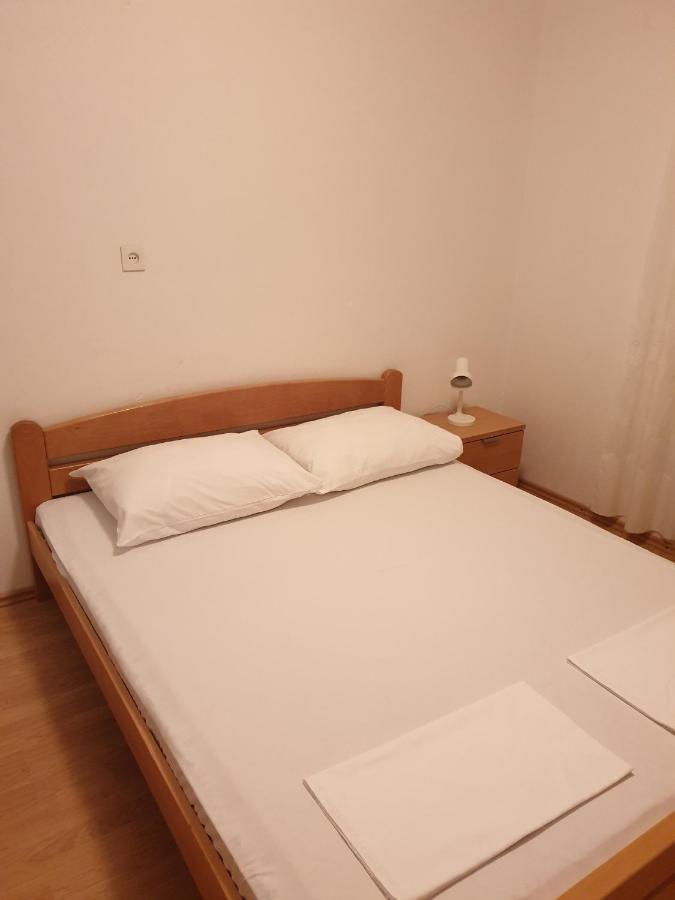 Apartments And Rooms With Parking Space Metajna, Pag - 4120 Екстер'єр фото