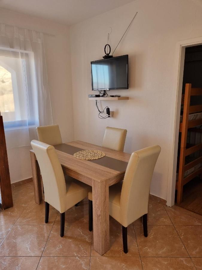 Apartments And Rooms With Parking Space Metajna, Pag - 4120 Екстер'єр фото