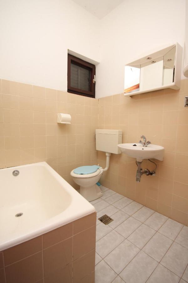 Apartments And Rooms With Parking Space Metajna, Pag - 4120 Екстер'єр фото